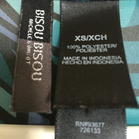 Bisou Bisou Printed Sheer Blouse - Picture 3 of 3